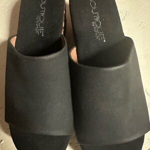 Black Women's‎ Slide Sandals